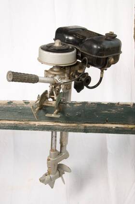 400aa9 British Seagull 1978 Outboard Motor Running