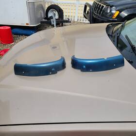 3870 Chriscraft Pair Of Chris Craft Challenger Outboard Motor Cowls