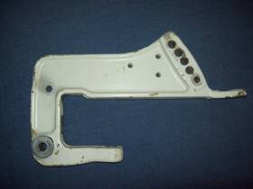 433532 Chrysler Transom Bracket