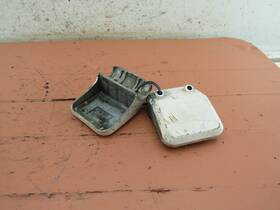 525707 Chrysler 1982 72h2e 7.5 Hp Outboard Mid Section Clamps