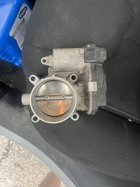 W0175-w924987 Dodge 2013 Dart Throttle Body