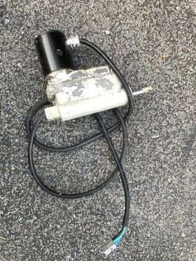 0173946 Evinrude Johnson 20-35 Hp Power Tilt Parts - Motor And Pump Assembly For