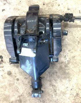 0438298 Evinrude Outboard 25-35hp 2-stroke Swivel Bracket 97-01 Freshwater