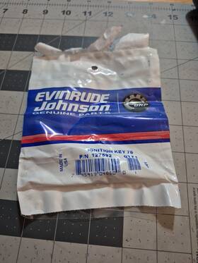 127592 Evinrude 1 New In Bag Genuine Oem Brp Johnson Key 76 P/n