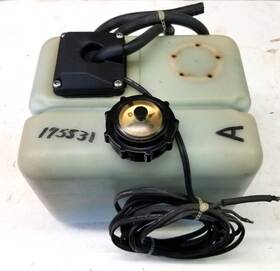 176789 Evinrude 175531 176364 17696 Evinrude/johnson/omc Vro 1.8 Gallon Oil Resevoir Tank