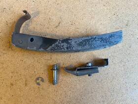 203586 Evinrude Omc Rear Cowl Cover Latch Complete Assembly 1957 35hp