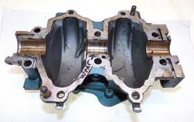277330 Evinrude 1955 Model 7518 Fleetwin 7.5 H.p. Used Lower Crankcase Assembly
