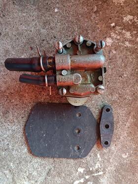 304089 Evinrude Ce3b Johnson Outboard Omc Fuel Pump Vintage