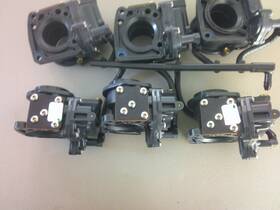 439510 Evinrude 439509 Johnson/evinrude V6 Carbs Oem#439509 Oem# Used Good Clean Low Hours