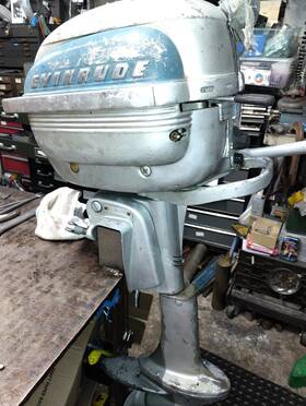 4423-466920 Evinrude Vintage 1950s 7.5 Hp Fleetwin Boat Motor - Good Compression/ Project