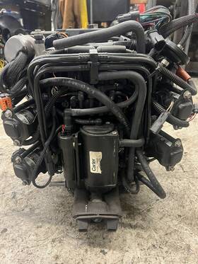 5004929 Evinrude 2001 Complete Powerhead Less Emm 115 Ficht Freshwater