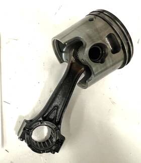 5006737 Evinrude Johnson Ficht 225 Port Piston And Connecting Rod Freshwater