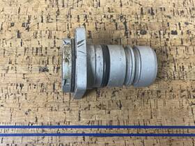 0911689 Evinrude 911689 Oem Johnson Bearing Housing