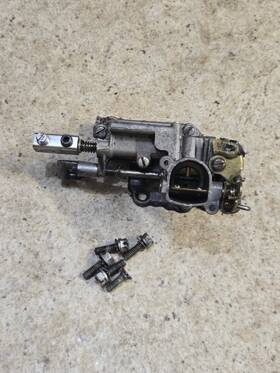 9622a Evinrude Vintage 1966 9.5hp Sportwin Outboard Carburetor / Carb Assembly