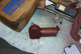 975152 Evinrude New Johnson Omc Windshield Motor