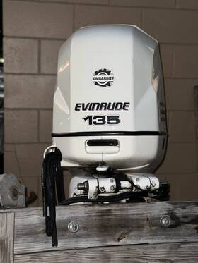 Acn097370100 Evinrude Used 135 Hp Ficht Ram Injection Outboards With Control