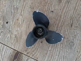 0765758 Evinrude Johnson Omc Prop Propeller 765758 Oem 20 25 30 35 Hp 10.5x11