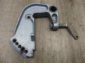 325683 Evinrude Johnson 20 25 30 35 Hp Stbd Stern Bracket Transom Clamp