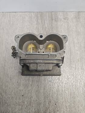 0373772 Evinrude Johnson 393772 1984 Outboard 115 Hp Top Upper Carburetor Carb
