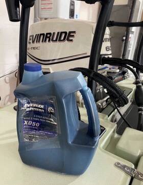 Xd50 Evinrude Johnson 745419346867 New 1 Gallon Brp 2-cycle Outboard Synthetic Blend Oil