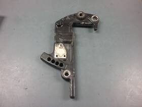 F685032-1 Force F685032 Transom Bracket Stbd For A 1990 90 Hp Outboard Motor 820445f