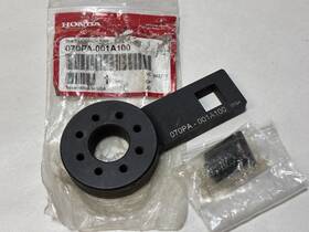 070pa-001a100 Honda Trm Cap Wrnch 8pns - Genuine Oem