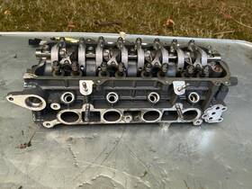 12210-zy9-m00za Honda Bf90d Complete Cylinder Head Please Read