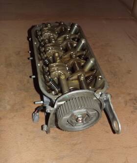 Honda 12225-zy3-a01za 225 Hp 4 Stroke Cylinder Head Assy Left Pn 12210-zy3-010za Fits 2004 And Up