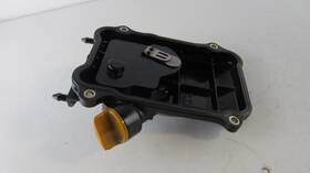 12310-zw9-010 Honda Oem 15hp Outboard Cylinder Head Cover 20hp 9.9hp 8hp