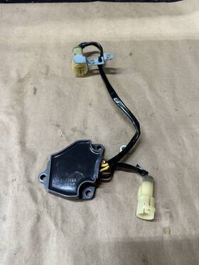 31750-zz3-003 Honda Oem Rectifier And Regulator Pn# B-7