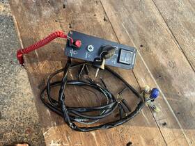 32340-zw1-v04 Honda Genuine Parts Ignition Switch Panel/carb. Outboard