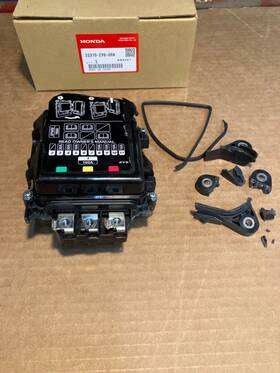 32370-zy6-0041 Honda Oem Fuse Box Assembly Damaged H1 Sku2