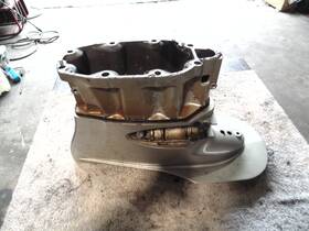 40201-zy9-010za Honda Oem 2007 And Up Extension Case 75 90 Hp Good Freshwater Condition