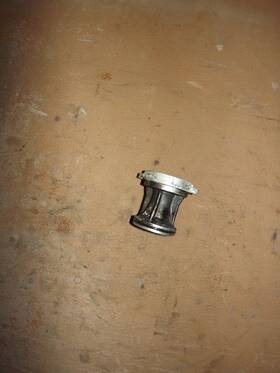 41200-zw9-020za Honda 9.9 Hp 4 Stroke Bearing Carrier Assembly Pn