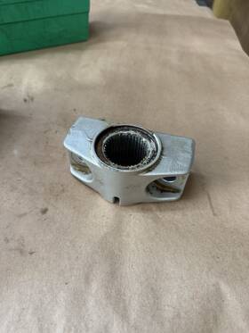 50161-zw1-020za Honda Oem Center Mounting Housing Pn# B-93