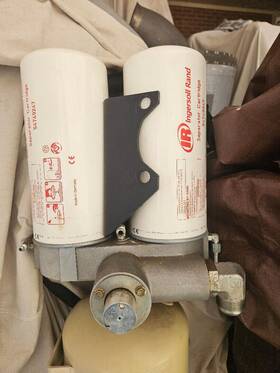 22813844 Ingersol Rand - Tank Separator 30-40 Hp P/n Filters Manifold Ect