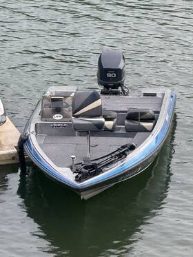 1267894 Javeln Alumacraft Bass Boat With 90 Hp Outboard Engine