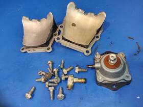 0306266 Johnson 0305370 305369 Cover 305370 306266 Elbow Evinrude 40hp