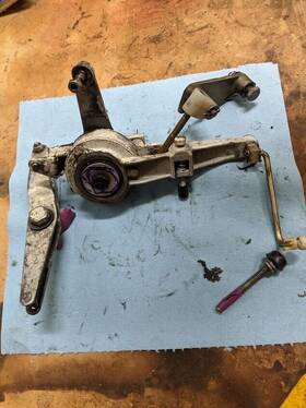 0318402 Johnson 1977 140 Hp Outboard Throttle Lever And Spark Advance Assembly