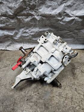 0324367 Johnson 0391540 Oem 9.9hp Powerhead Crankcase Freshwater