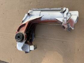 Rje-18 Johnson 303885 Javelin Rd Swivel Bracket