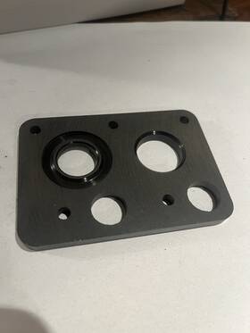 305711 Johnson Evinrude Thermostat Housing Plate New Free Shipping V4