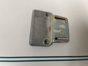 315864 Johnson Oem Evinrude Exhaust Relief Cover