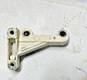 318366 Johnson Evinrude 65 75 Hp Fuel Pump Bracket