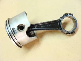 321712 Johnson Evinrude Outboard 115 Hp V4 Piston And Connecting Rod Port Side