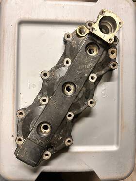 339221 Johnson 329835 Evinrude Cylinder Head 60-70hp