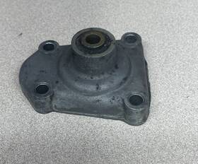 388651 Johnson Evinrude Omc 1993 70 Hp Gearcase Shift Rod Cover