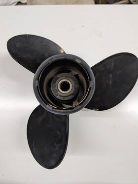 391201 Johnson Evinrude Outboard Propeller 14.5x19-3-blade Rh Alum