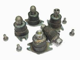 0380680 Johnson Evinrude Omc Outboard Rubber Mount Set Upper Center And Sides