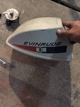 387883 Johnson Evinrude 1977 3 Hp Yatchtwin Cowling Hood